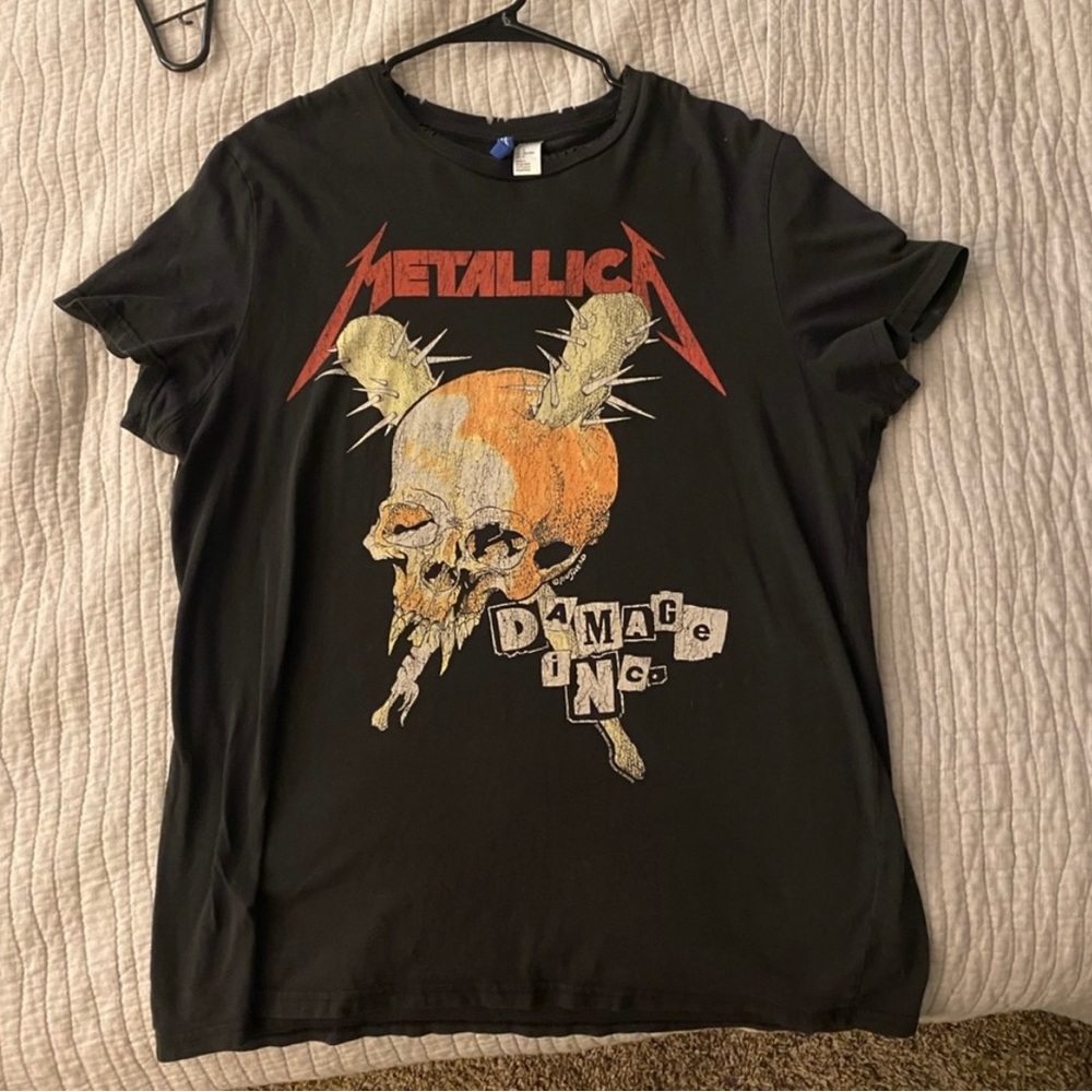 Metallica shirt